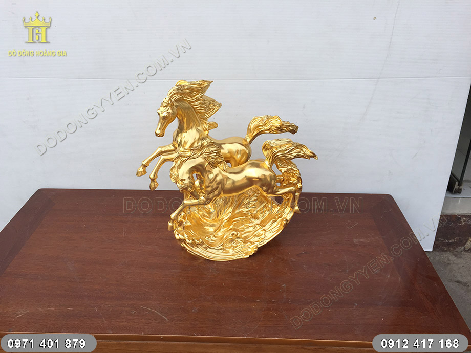 tượng song m&atilde; d&aacute;t v&agrave;ng